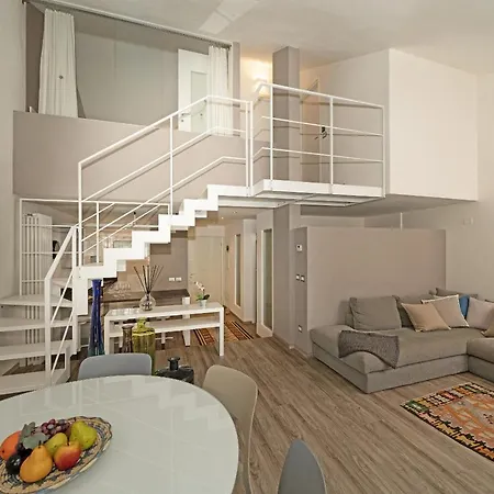 Feriehus Il Melagrano A11 By Wonderful Italy Padenghe sul Garda