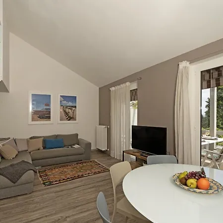Feriehus Il Melagrano A11 By Wonderful Italy Padenghe sul Garda